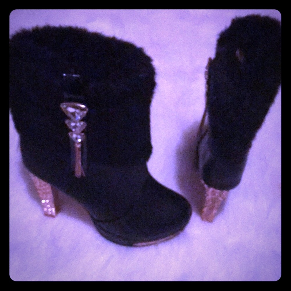 Black Boots
